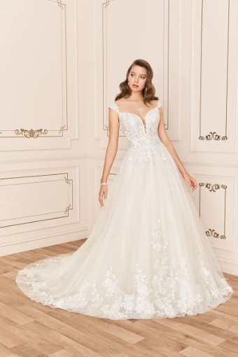 Sophia Tolli Alannah #0 default thumbnail